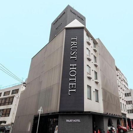 Trust Hotel Hiroshima Bagian luar foto