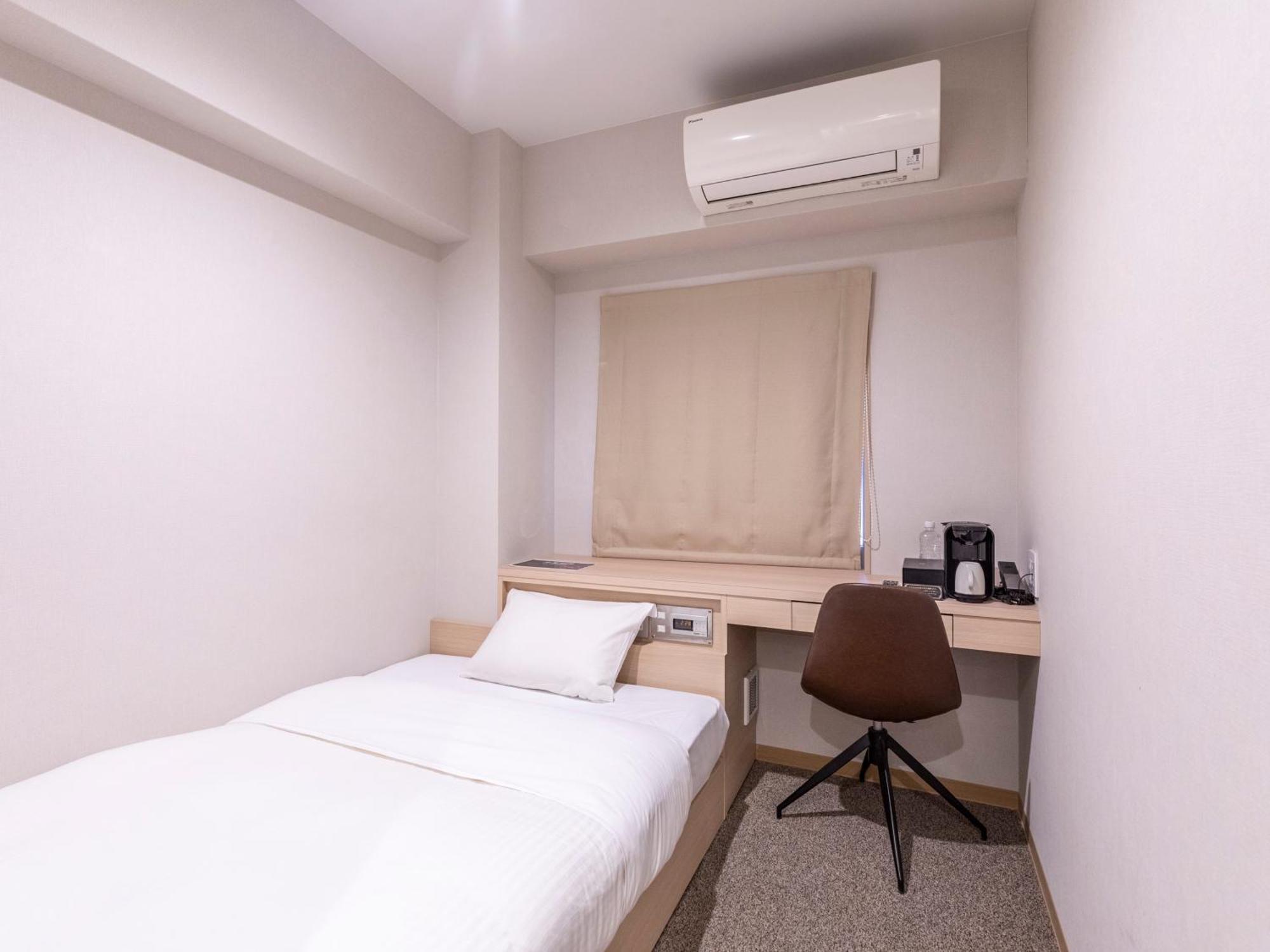 Trust Hotel Hiroshima Bagian luar foto