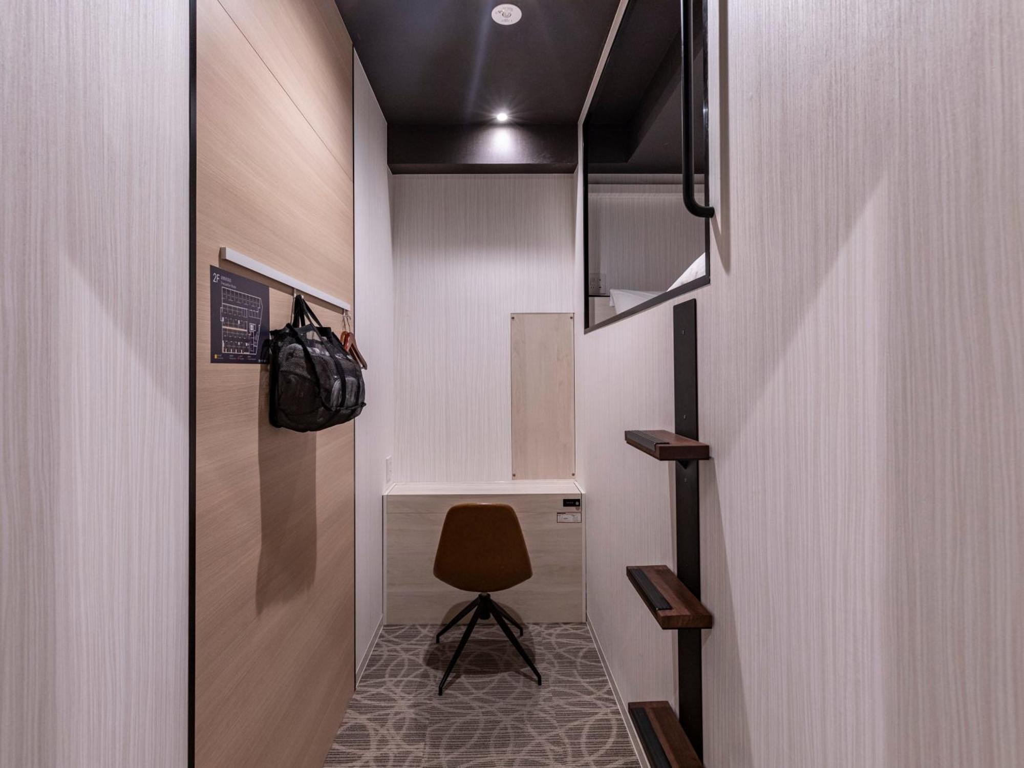Trust Hotel Hiroshima Bagian luar foto