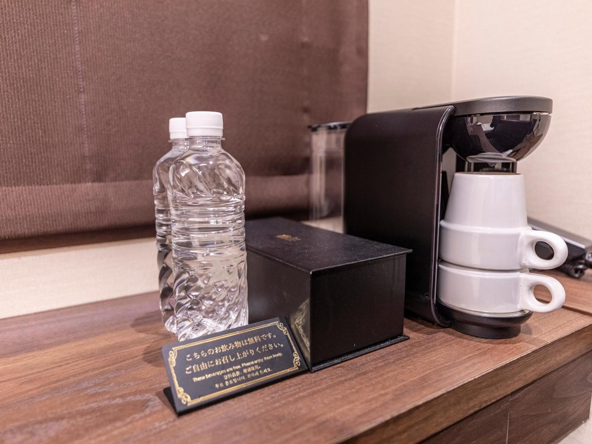 Trust Hotel Hiroshima Bagian luar foto