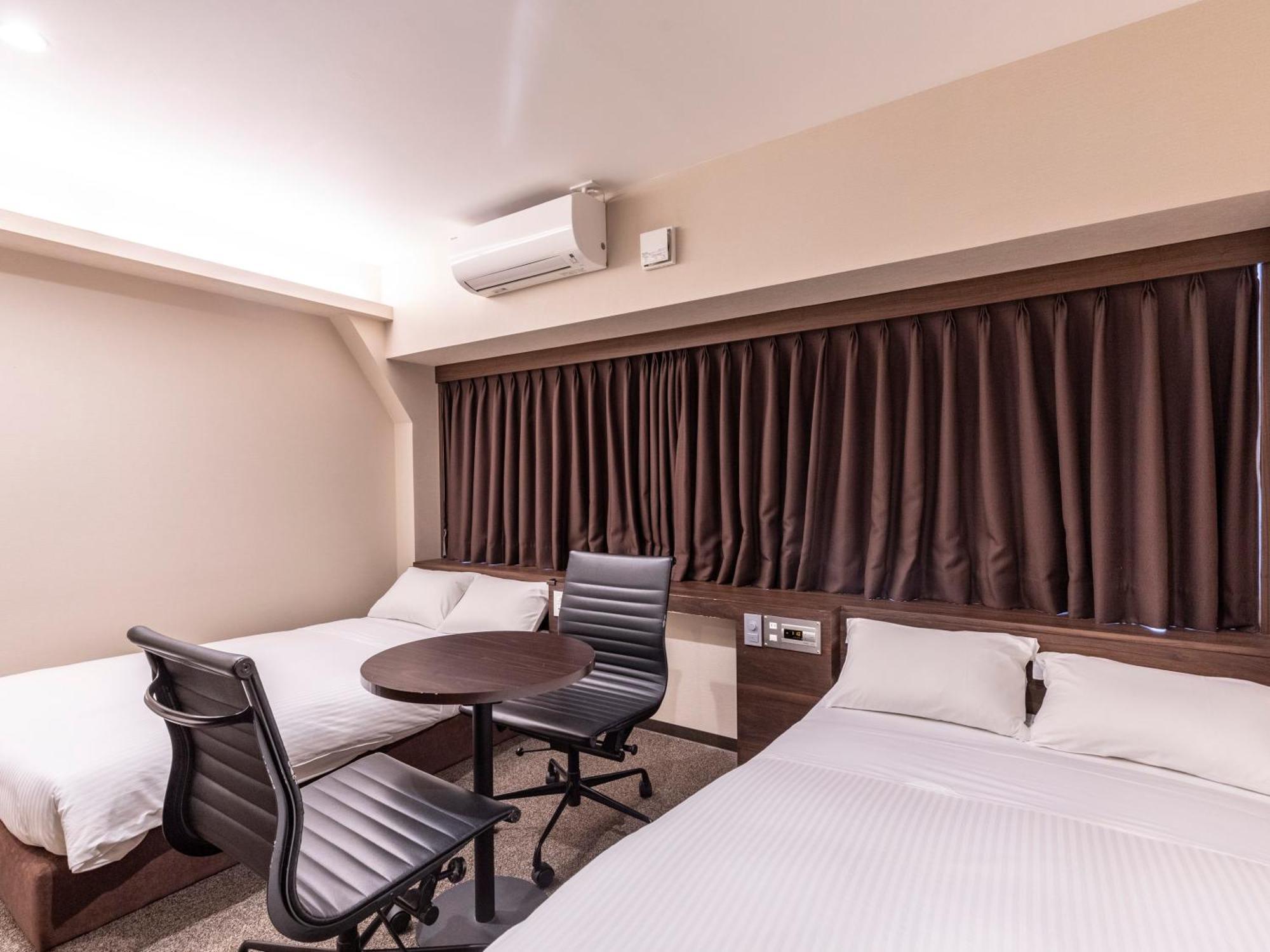 Trust Hotel Hiroshima Bagian luar foto