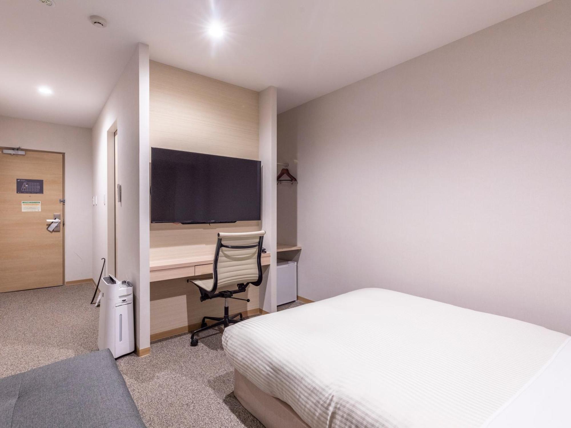 Trust Hotel Hiroshima Bagian luar foto